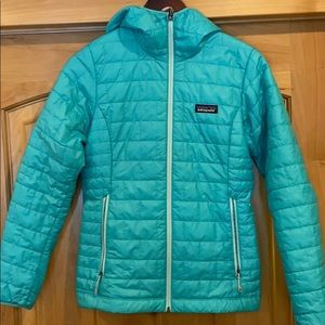Patagonia Micropuff with hood!
